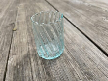 verre aqua strié